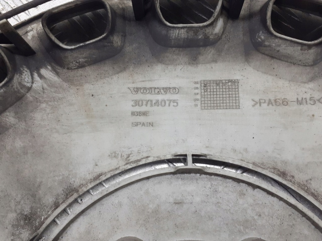 Купить Колпаки оригинальные комплект r 15 volvo v50 2.0 d 30714075