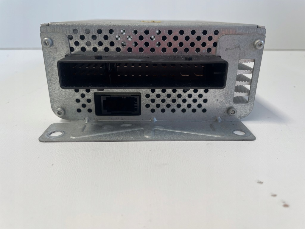 фото №3, Усилитель радио audi a6 c6 4f0035223