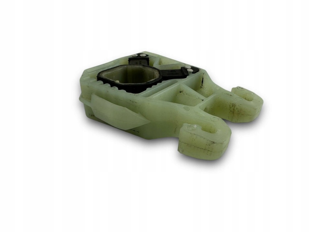 Seat ateca 2024 держатель / кронштейн радиатора Недорого