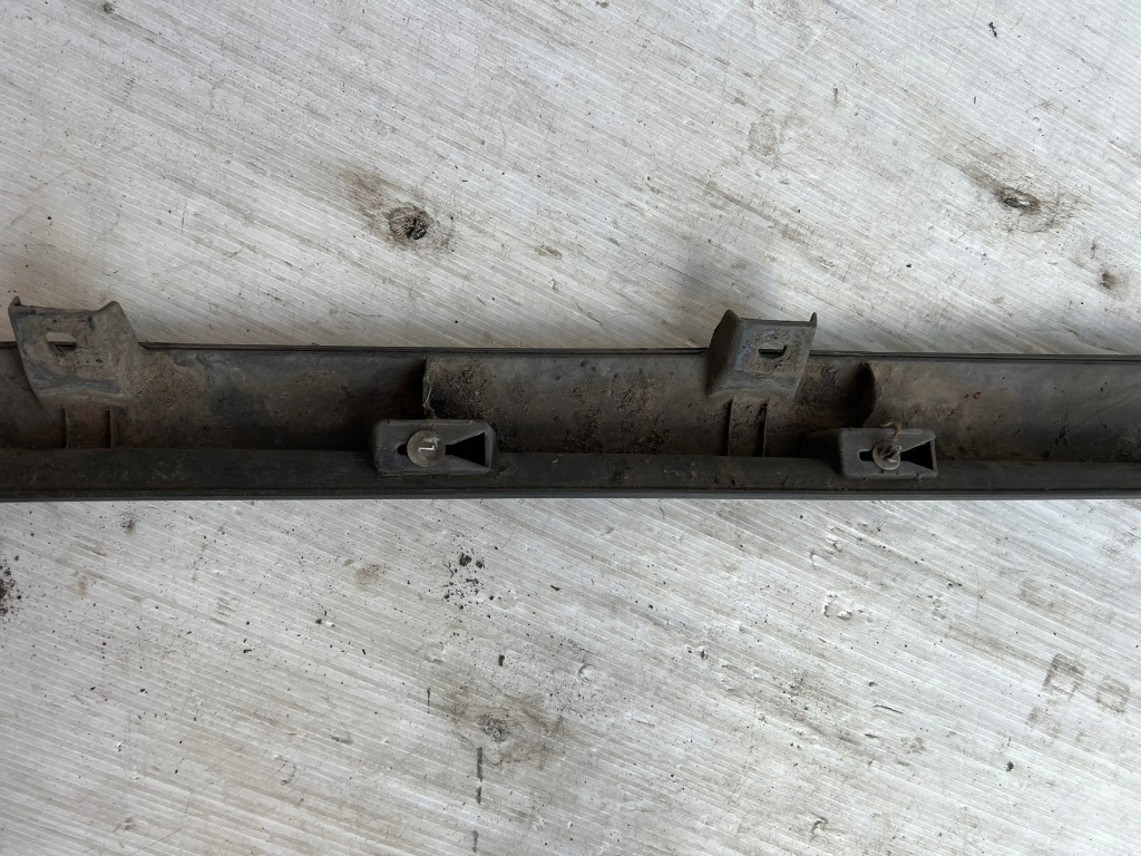 Alfa romeo giulietta молдинг порог левая 18071339 Киев