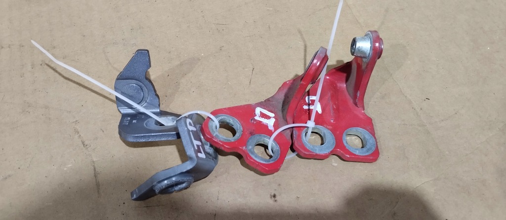 фото №1, Петля петлі двері jeep compass ii лівий задня комплект góra + dół