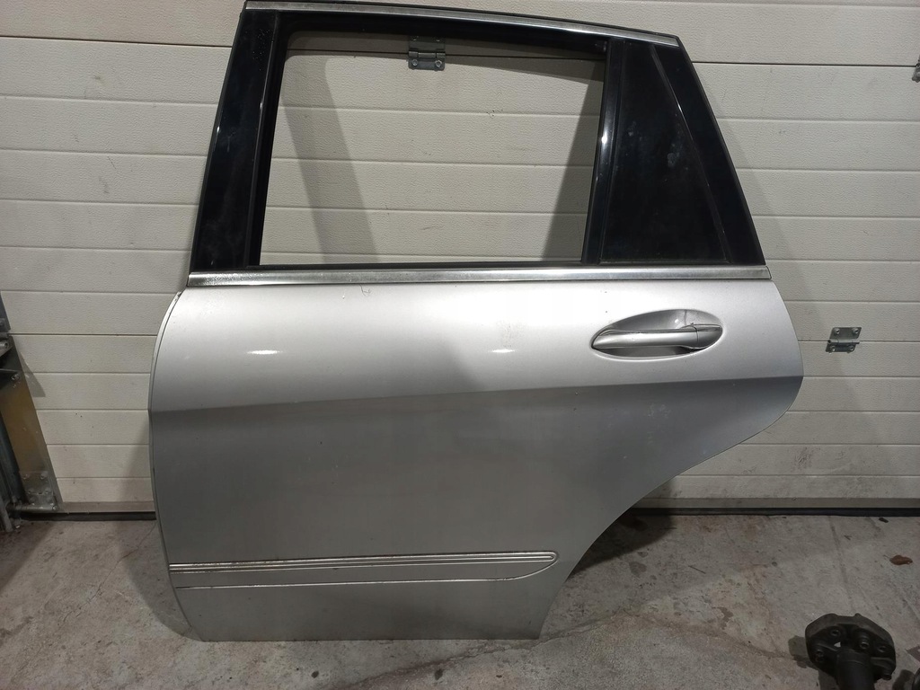 фото №1, Двері задні ліва mercedes w251 r-klasa