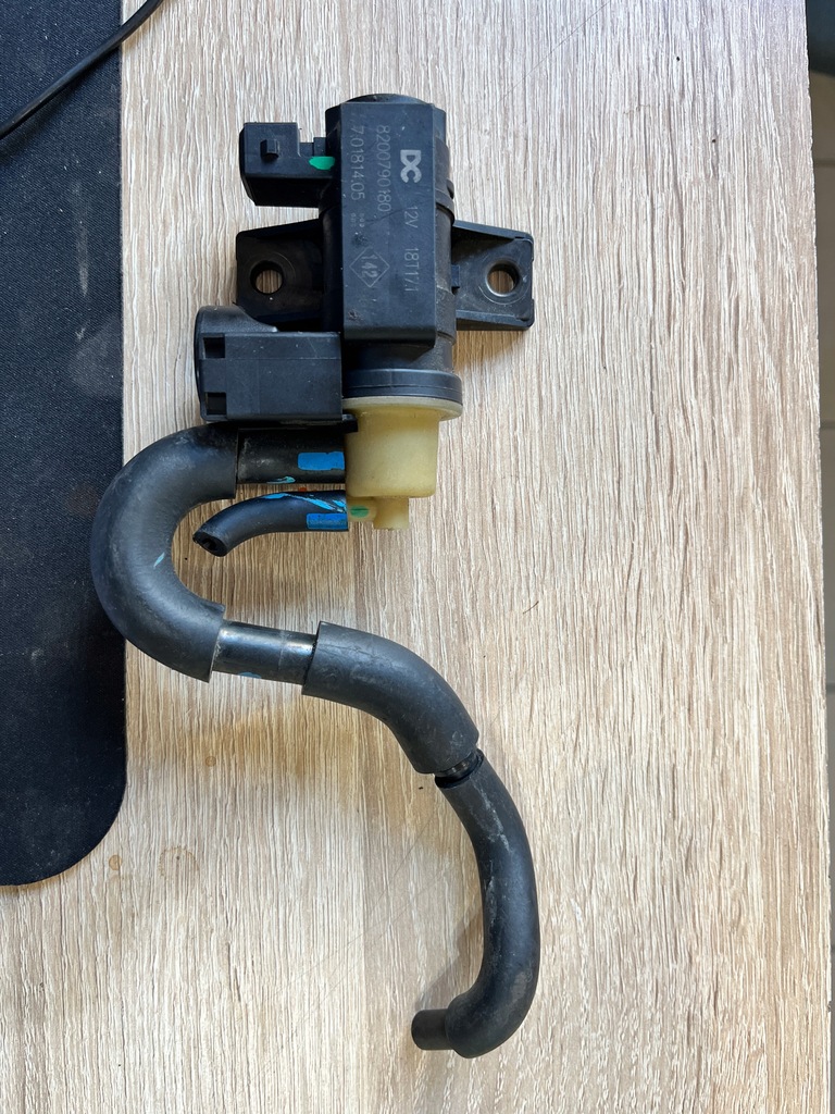 фото №1, 115 renault mercedes elektrozawów давления клапан вакуумa 8200790180