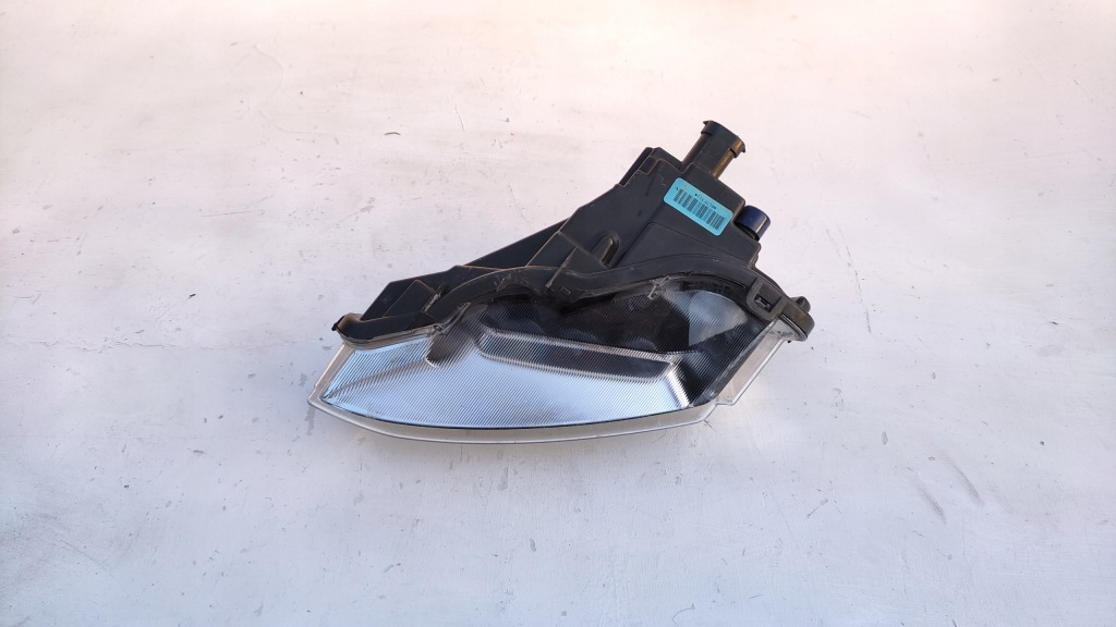 Land rover discovery sport l550 15- противотуманная фара led drl правый t-b40 с Разборки