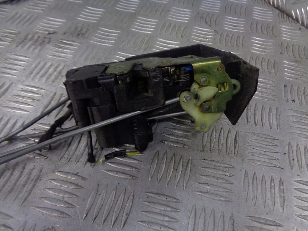 фото №2, Замок дверь правый перед alfa romeo 156 18110242