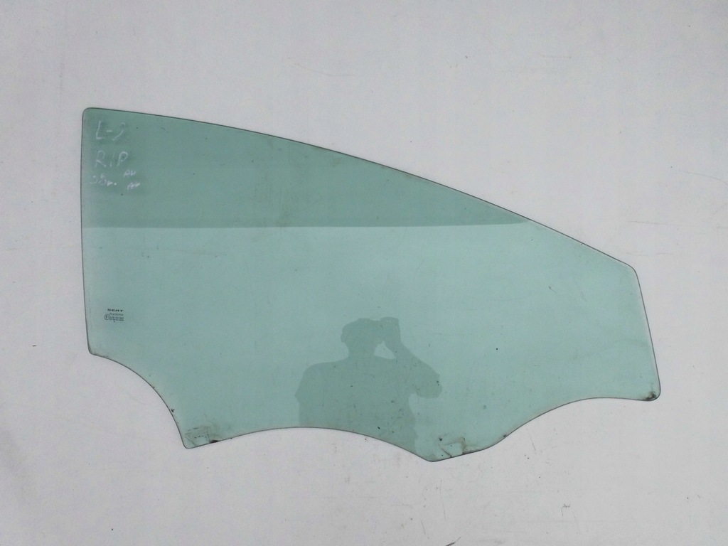 фото №1, Скло двері seat leon ii 1p 2008r. права передня