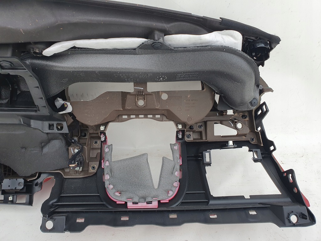 фото №12, Консоль приборная панель подушки безопасности alfa romeo giulia qv q4 кожа нитка демонтаж