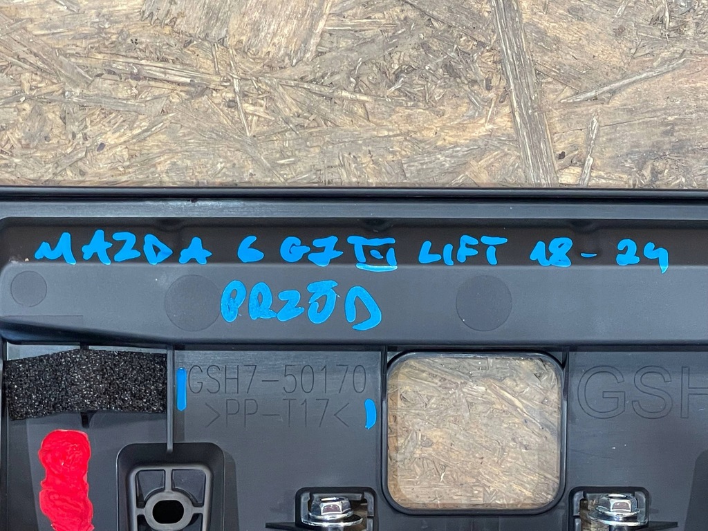 фото №11, Mazda 6 gj iii 3 lift 18-24 молдинг подкладка pod номерной знак перед передняя usa