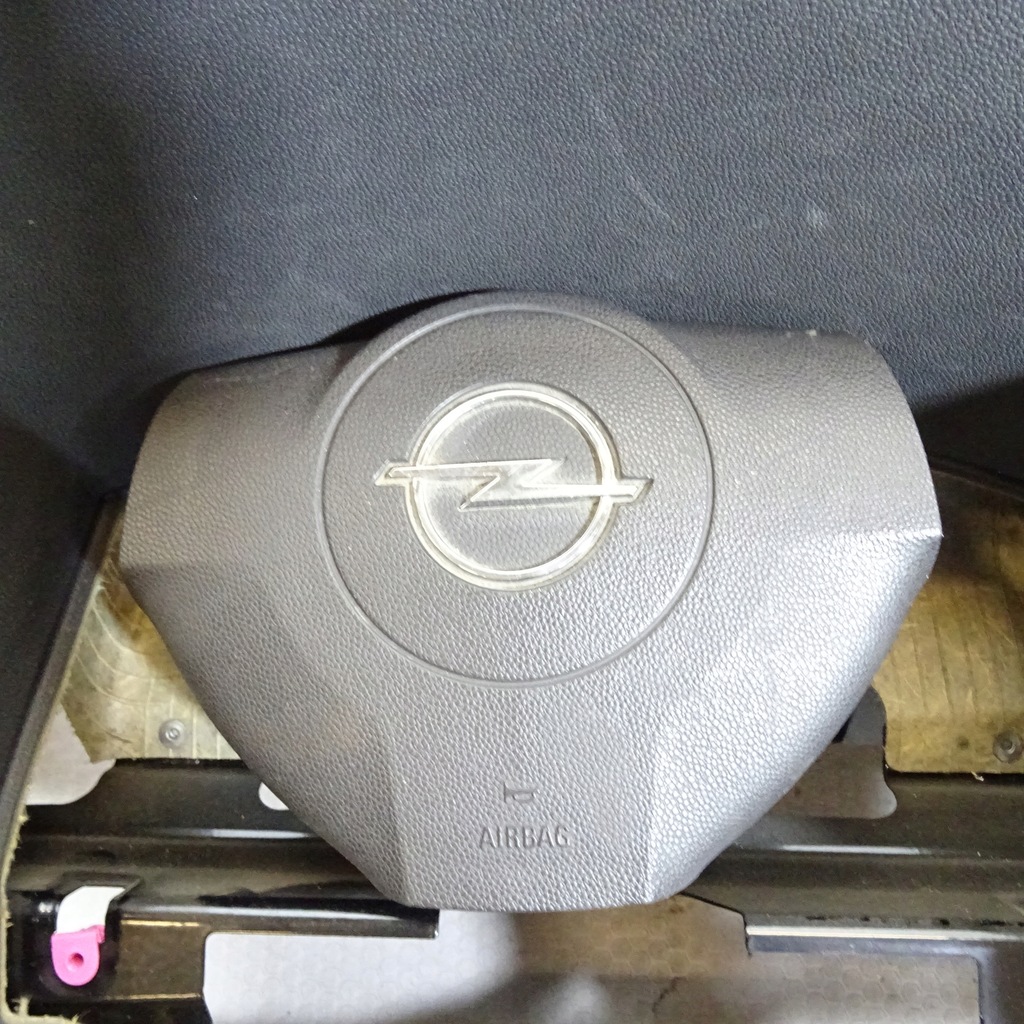 фото №4, Opel zafira b консоль приборная панель приборная панель подушка безопасности