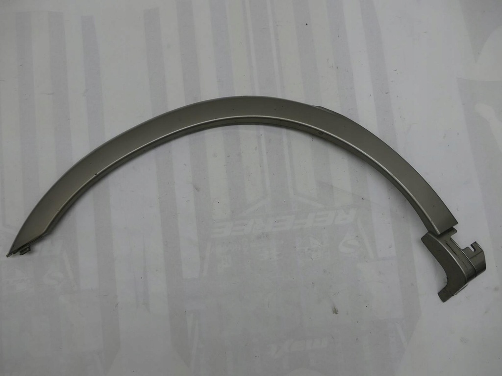 фото №1, Subaru outback kombi i молдинг крыла правый задняя