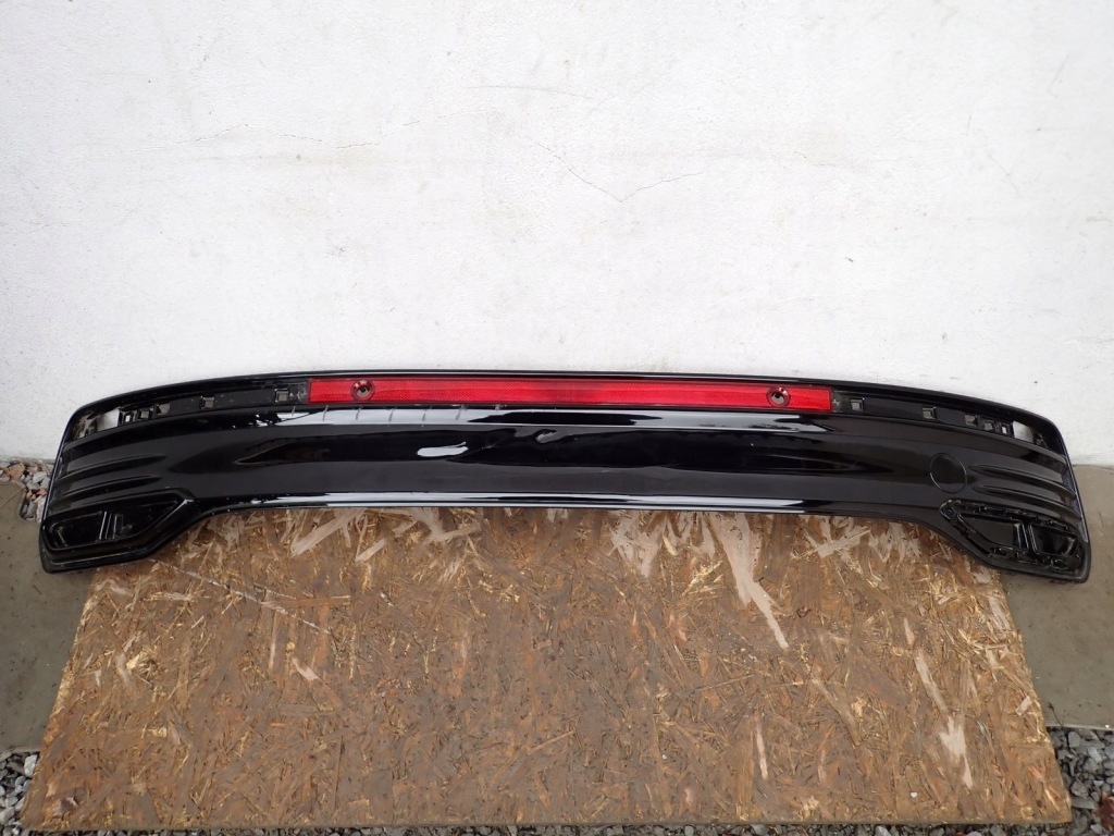 фото №1, Молдинг бампера заднего vw volkswagen taigo cs1 2g7 r line 2g7807837