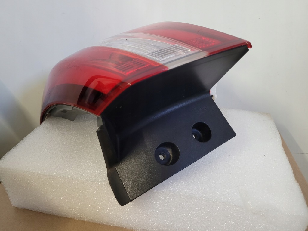 фото №8, Hyundai i30 ii 2 lift kombi лампа led задняя правый задняя правая 92402-a63 oem