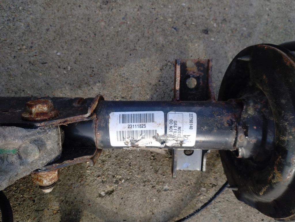 фото №12, Traverse 13-17 поворотный кулак амортизатор правый левый перед 3.6 usa