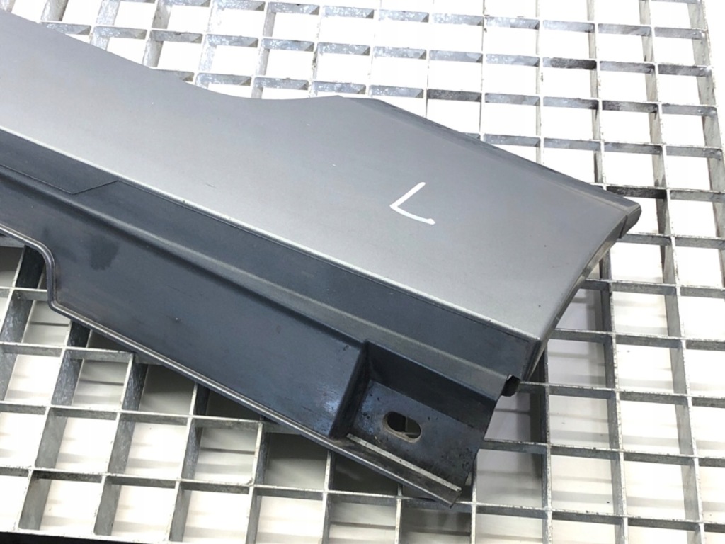 фото №3, Молдинг порог левая vw passat b8 14-22