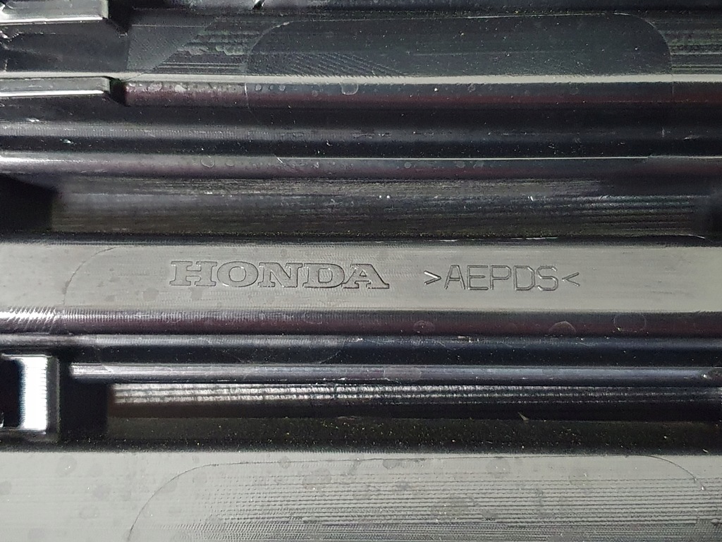 фото №13, Новий решітка радіатора решітка радіатора honda hrv iii 3 hr-v hybrid 2021- оригінал червоний