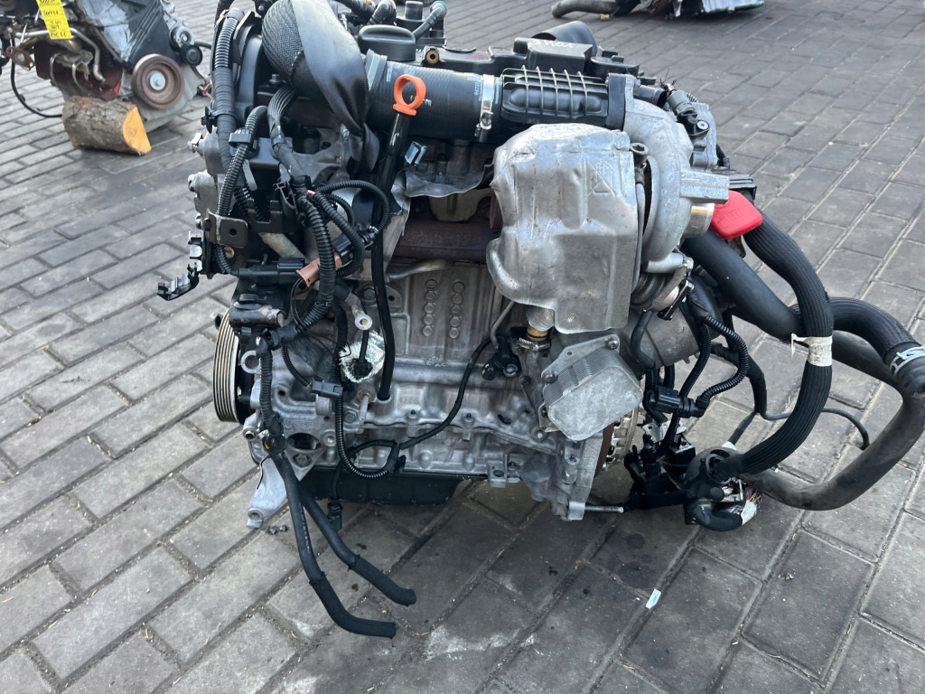 Купить Двигатель комплектный  peugeot 208 citroen c3 2 1.4 blue hdi 8h01 10fdcg