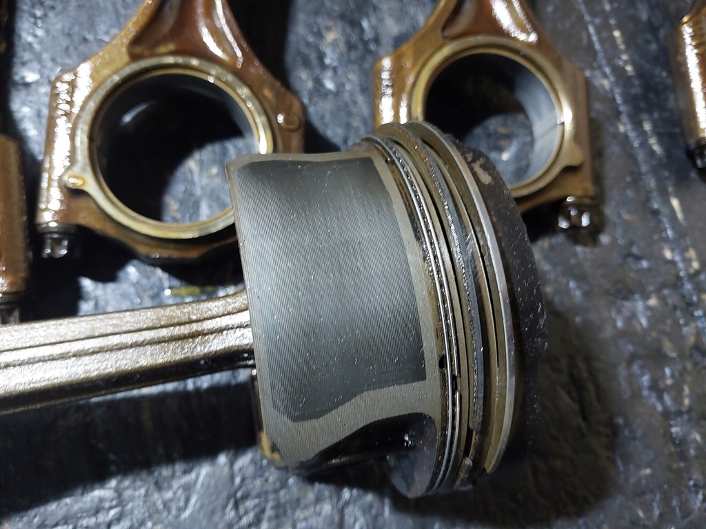 фото №8, Поршень шатун bmw e46 323i m52b25tu 170km