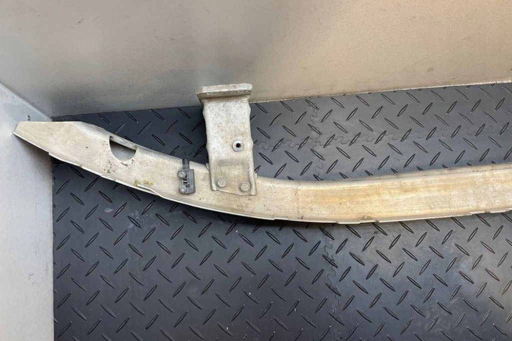 Комплект радиатор bmw 5 e60 7148585 4.8l бензиновый 2009 Доставка