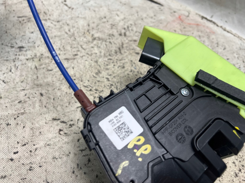 фото №8, Kia sportage v 21- замок двері правий перед europa оригінальний номер