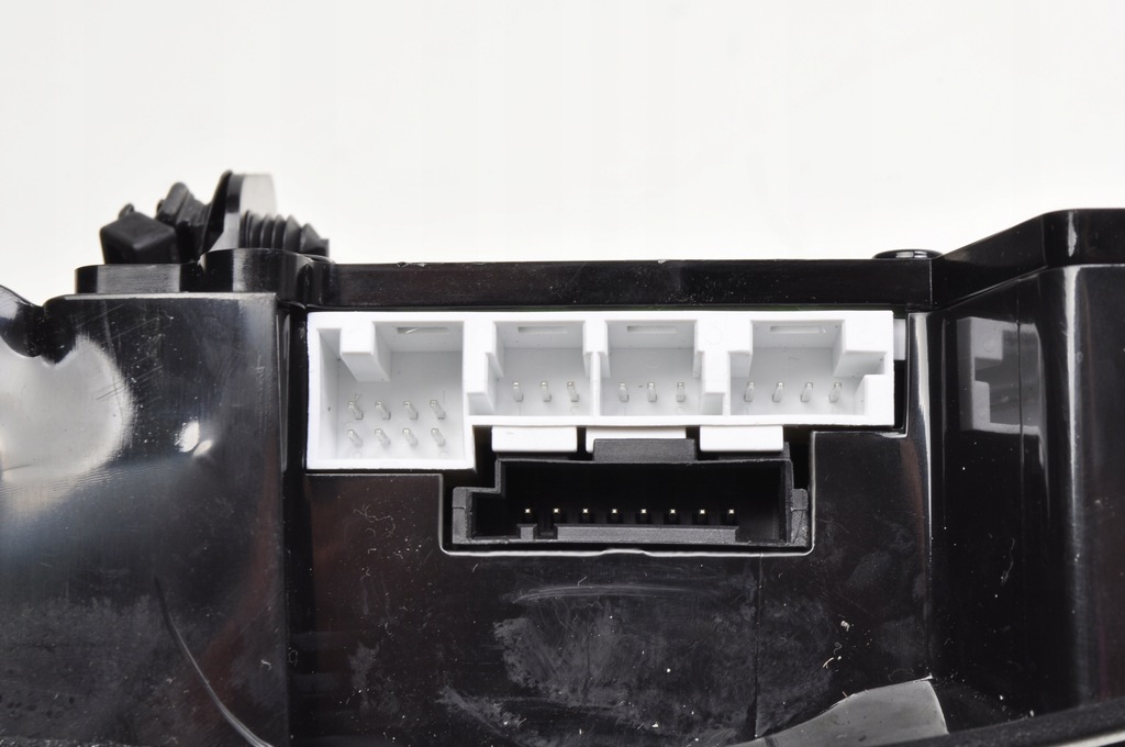 фото №6, Mercedes w176 освещение лампа кабины салона a0009004508