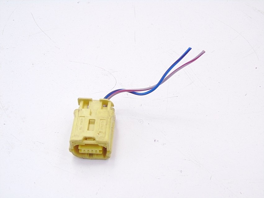 фото №1, Штекер колодка toyota avensis t25 corolla yaris verso rav 4 celica