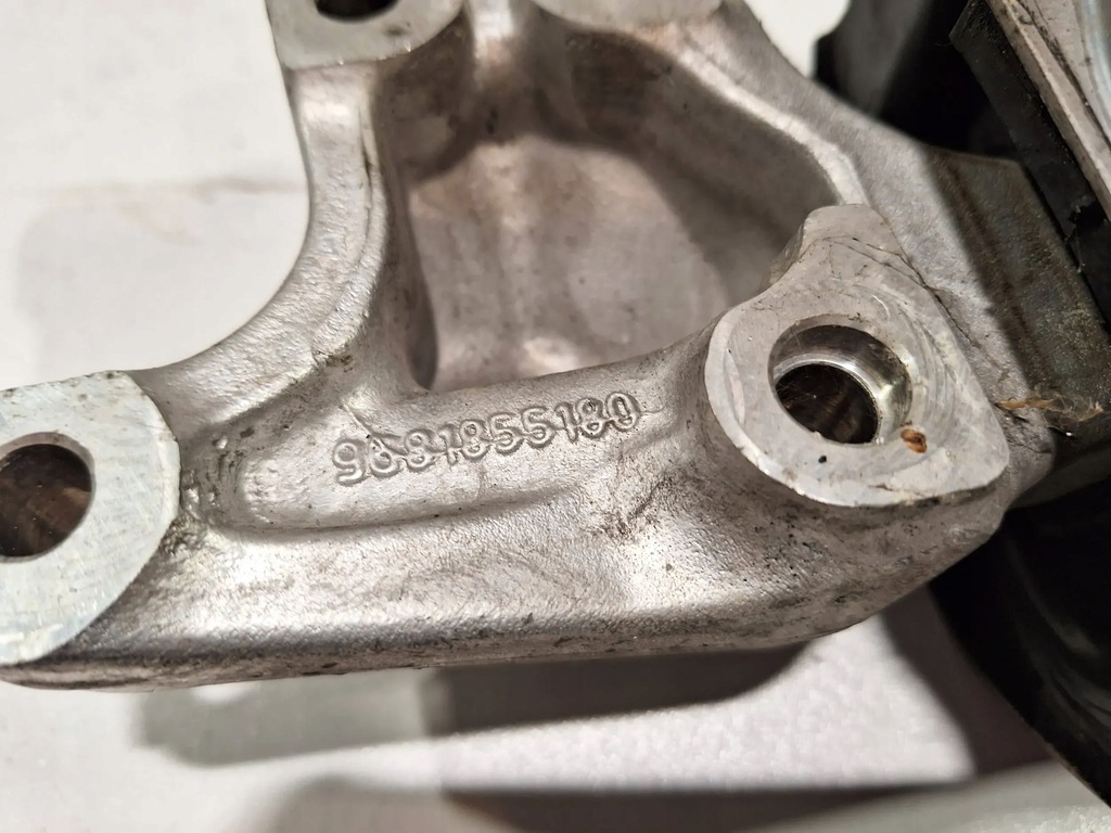 фото №6, Подушка двигателя 9681855180 citroen ds4 2.0hdi