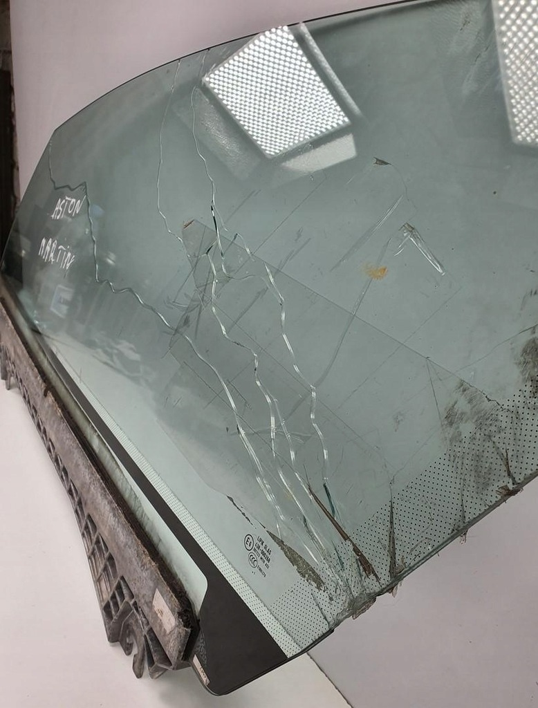 фото №2, Стекло дверь левая aston martin rapide