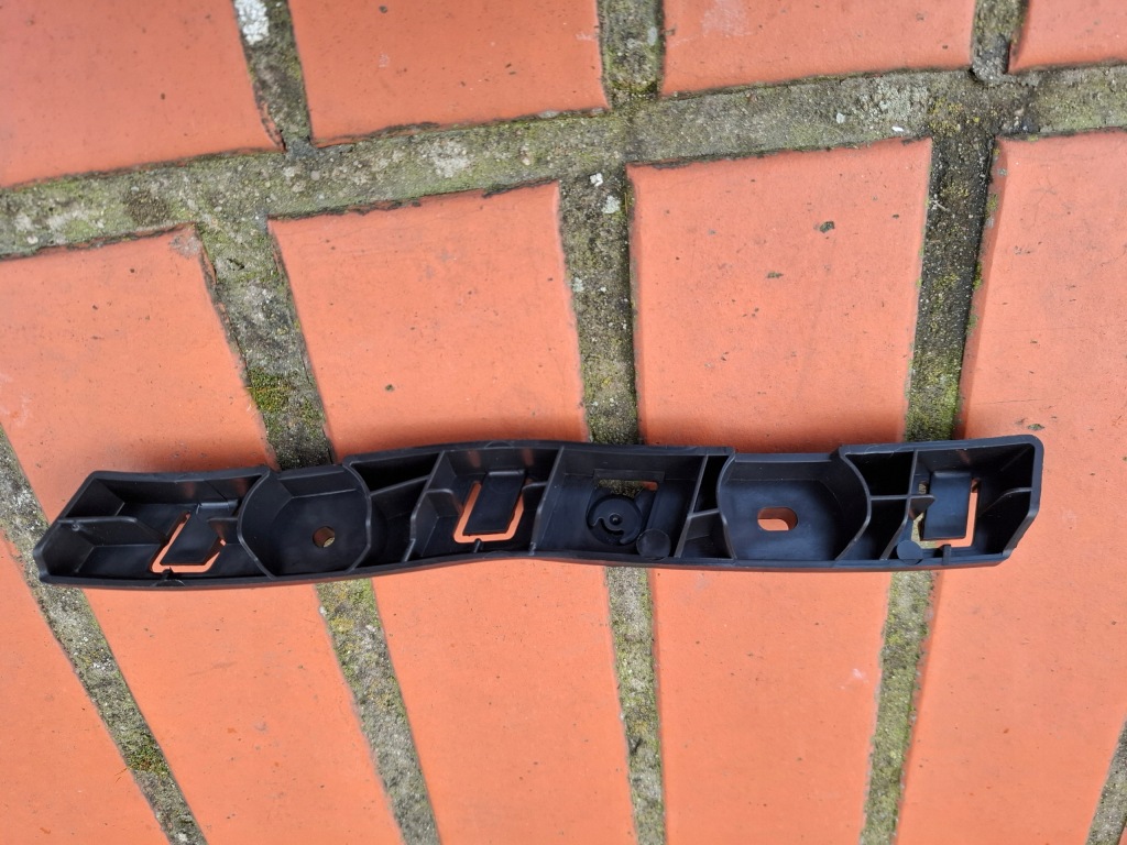 фото №1, Alfa romeo mito 08-18 направляющая кронштейн бампер задняя левый