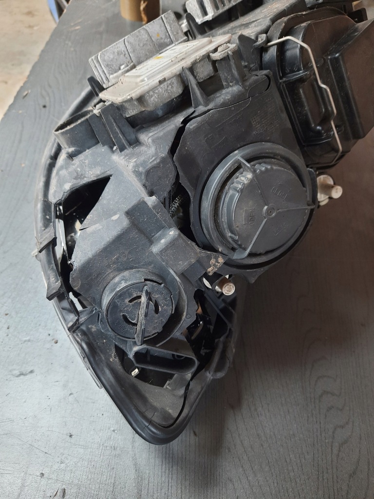 фото №7, Bmw x1 e84 2.0 20i лампа правая kpl.