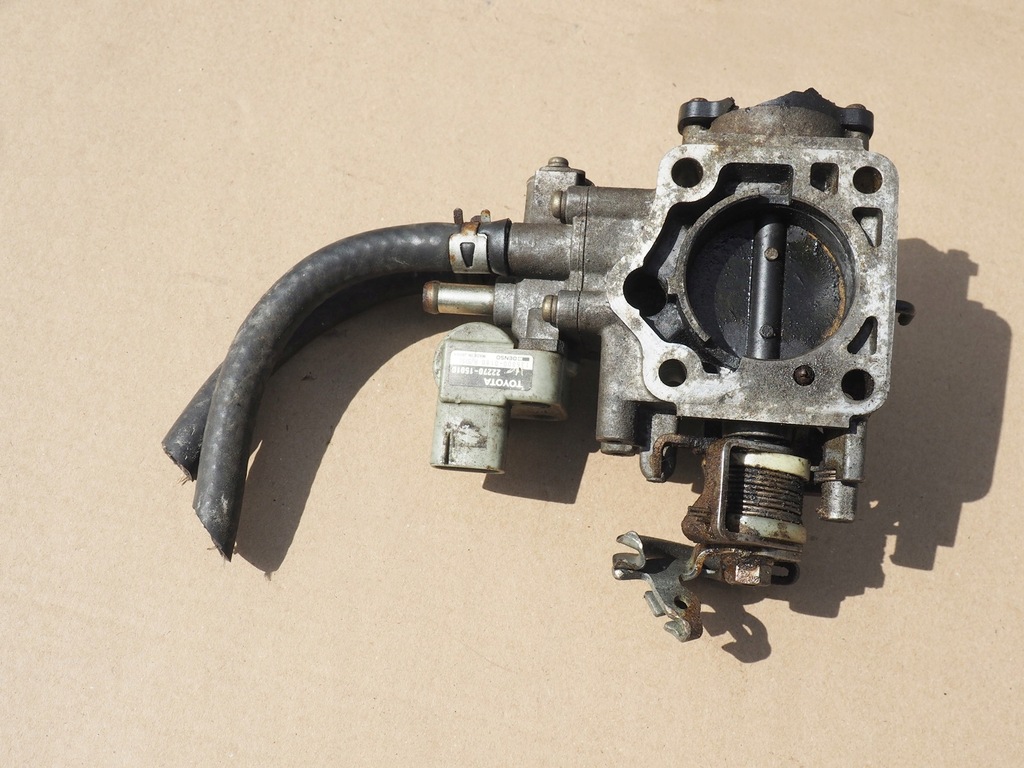 фото №9, Toyota дросельна заслінка з датчиком krokowym 22270-15010 136800-0180