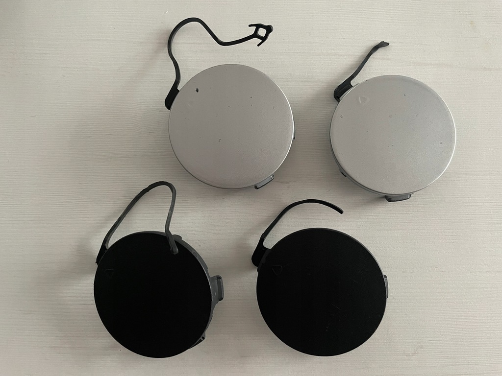 фото №1, Mercedes benz actros mp4 2011- заглушка фаркоп перед оригинал