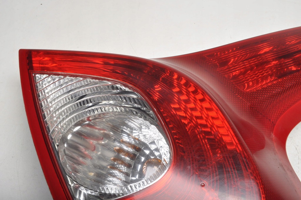 фото №8, Volvo c30 лампа права задня правий задня 31213914