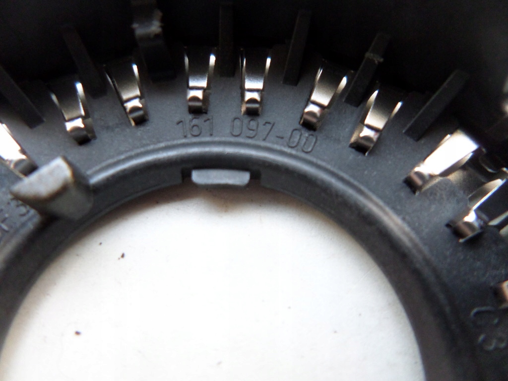 Кронштейн держатель накаливания d1s d3s ксенон bmw golf 6 jaguar xf x250 в Украине