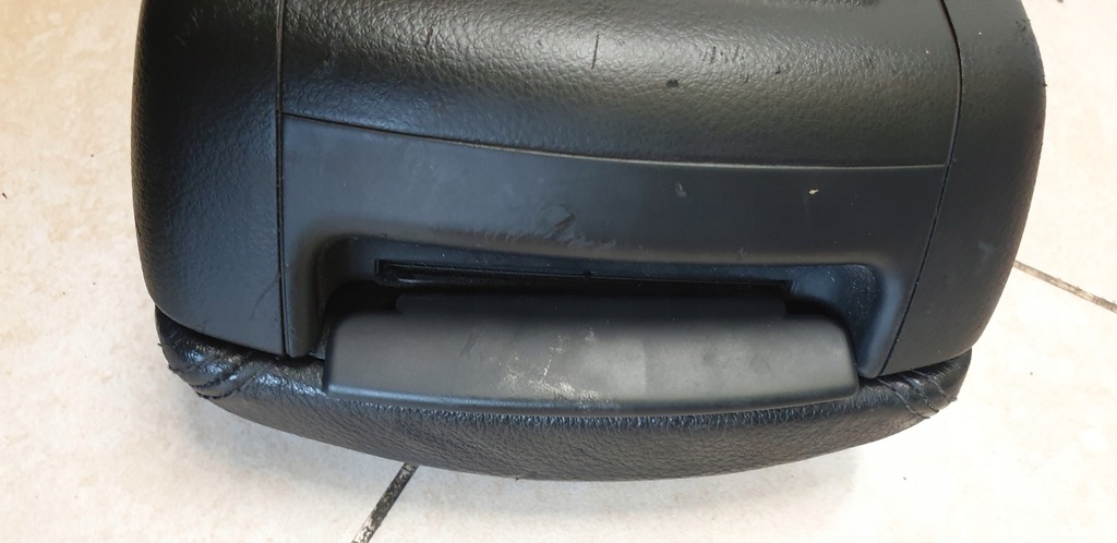 фото №14, Подлокотник бардачок туннель среднего audi a6 c6