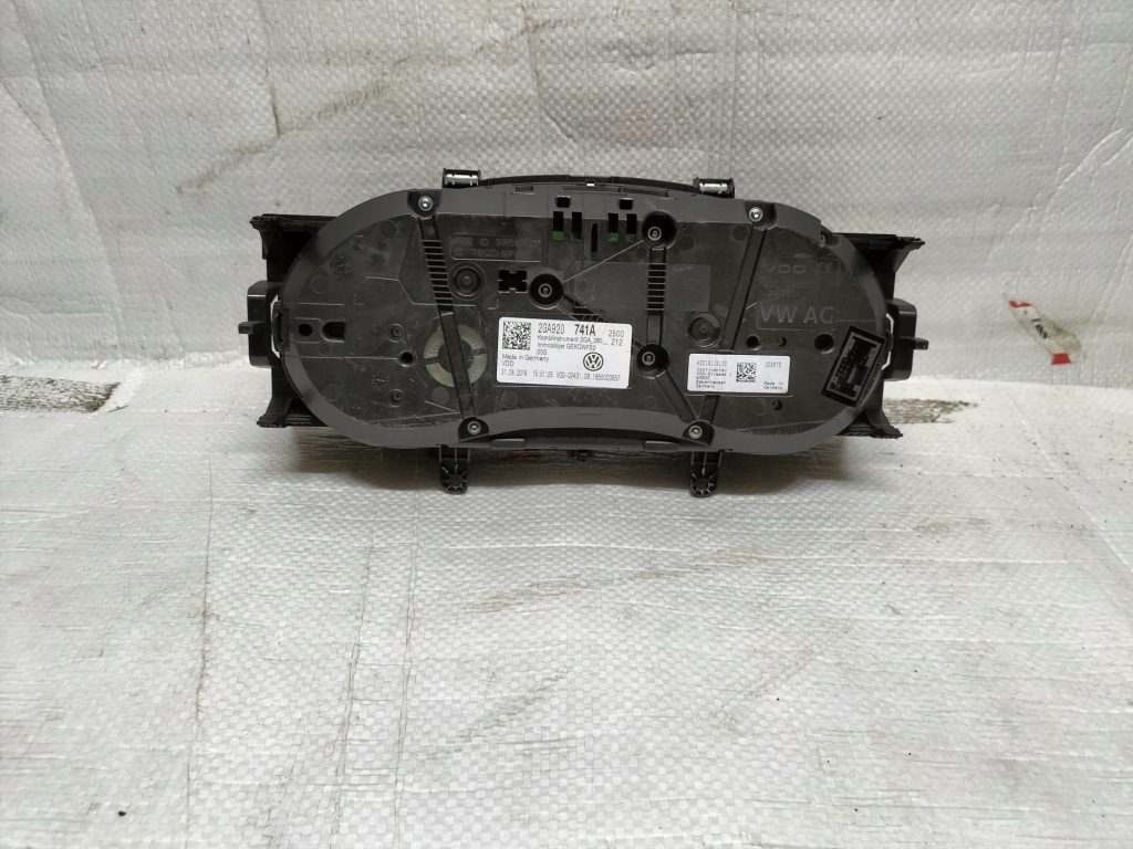 Панель приборів volkswagen t-roc 2ga920741a Ціна