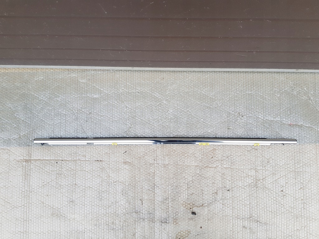 фото №1, Toyota highlander iv 4 19- молдинг ущільнювач двері права задня хром