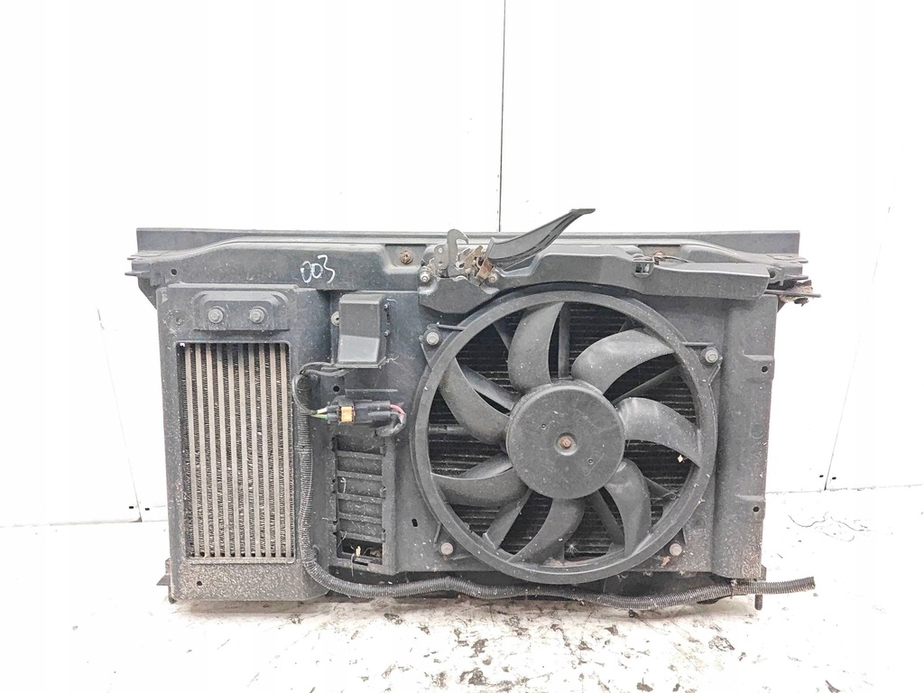 фото №1, Citroen ds4 1.6 d комплект радиатор