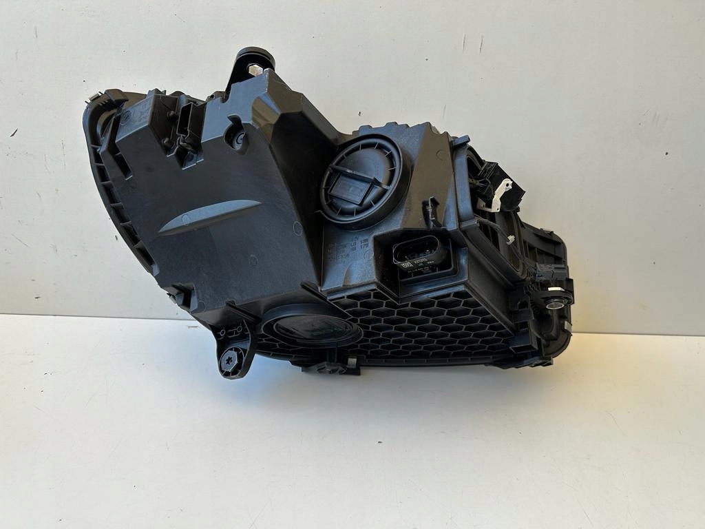 Mercedes c 206 performance фара led 2069067103 Оригінал