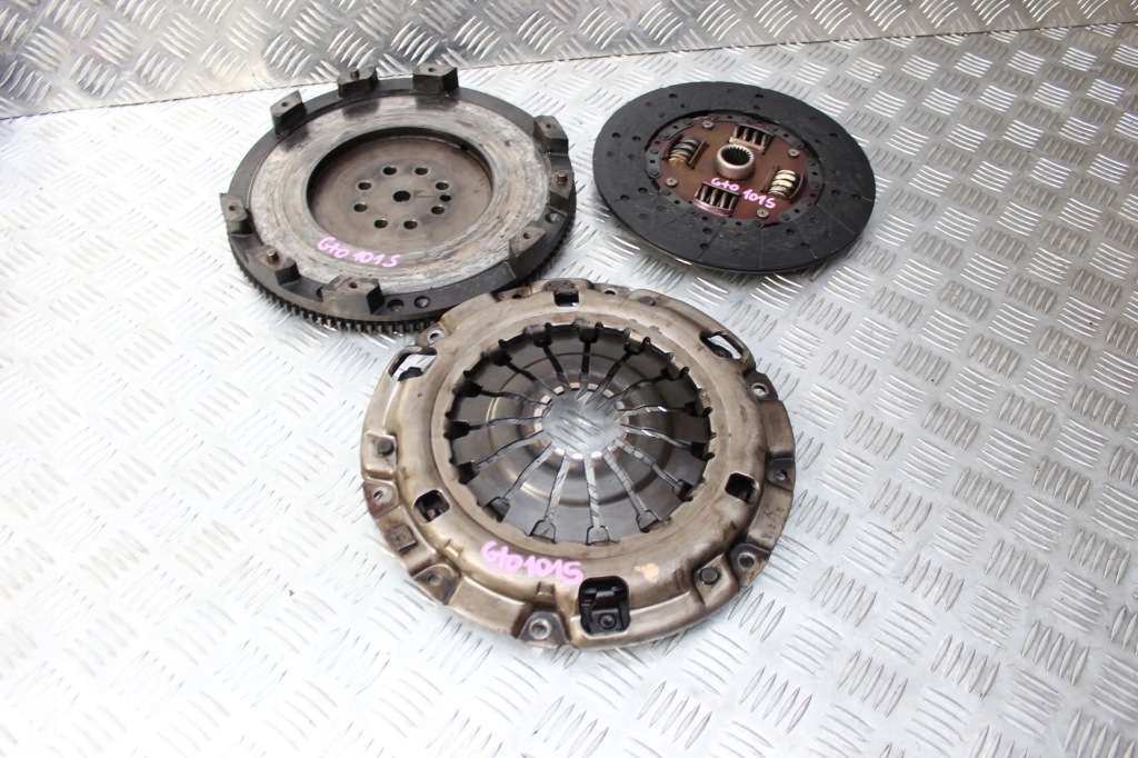 фото №1, Mitsubishi 3000 gt stealth зчеплення комплект 3,0 v6