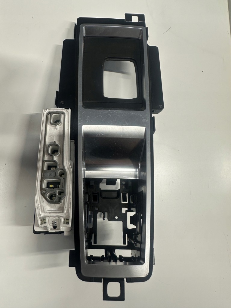 фото №1, ! рамка тунель audi q8 4n1713111d!