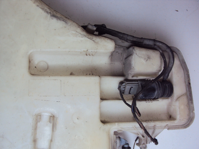 фото №4, Бачок омывателя bmw serii 3 e90 e91 e87