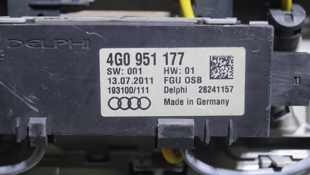 фото №8, Audi a6 c7 лампа освітлення кабіни 4g0947135