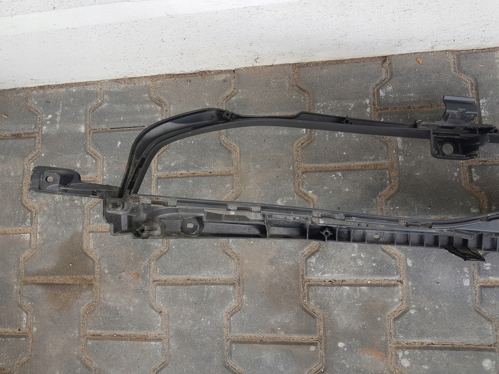 фото №5, Каркас решётка средняя бампера porsche taycan 9j08076830