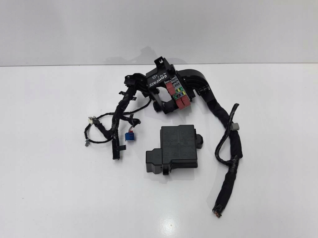 фото №1, Jeep compass ii 2018 1.4 i корпус предохранителей