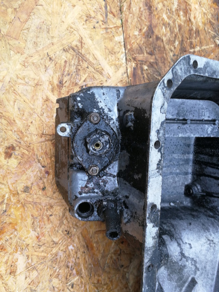 Поддон масляная m20 bmw e30 Недорого