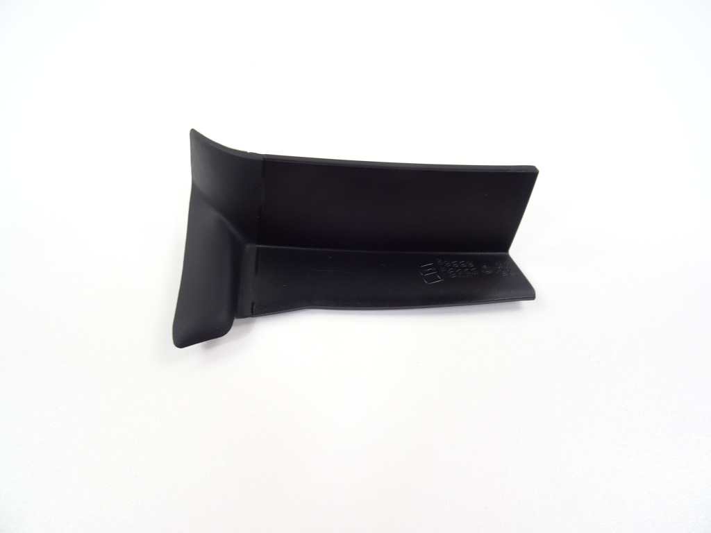 фото №1, Audi a1 ii 82a захист лампи поперечина ліва 82a945253c