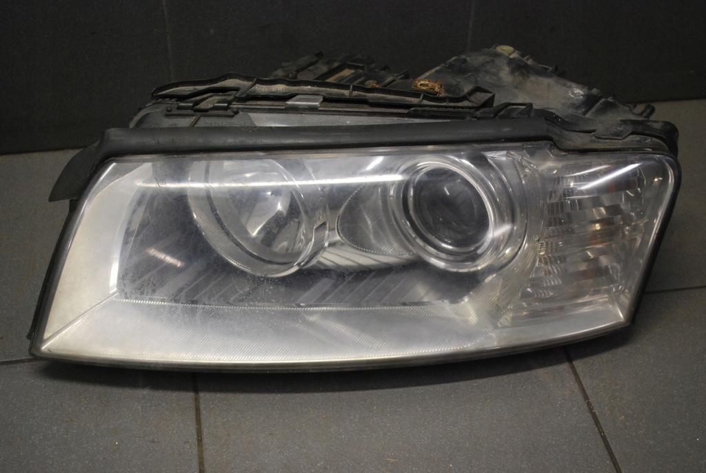 фото №1, Лампа левый перед ксенон подсветка audi a8 d3 uk