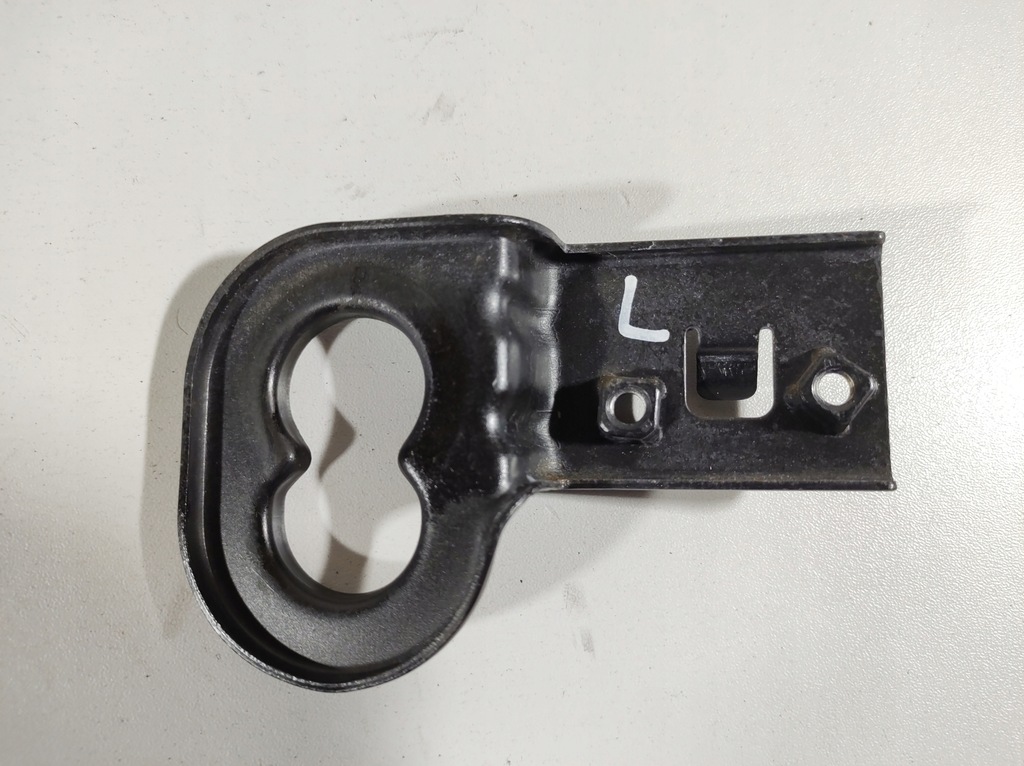 фото №11, Kia stonic 17- кронштейн радиатора левая