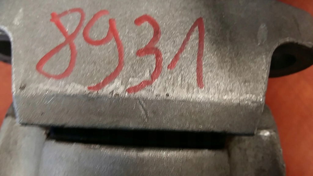 фото №4, Подушка двигателя bj32-7m121-ac range rover evoque