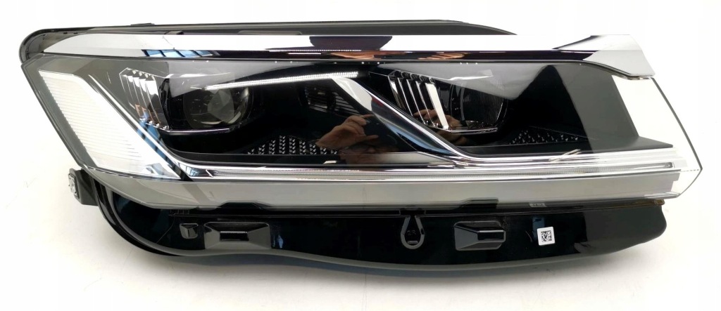 Комплектний  перед капот бампер крило led vw touareg 3 cr7 r-line lp5m Оригінал